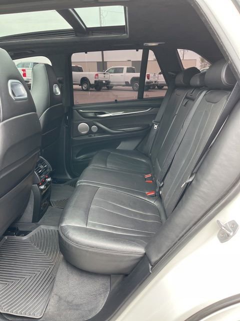 Used 2017 BMW X5 M AWD/4WD image 28