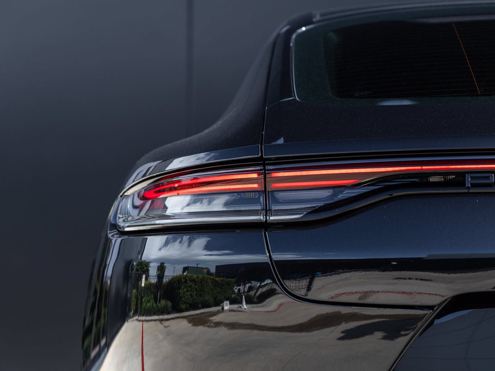 Certified 2023 Porsche Panamera 4S AWD/4WD image 14