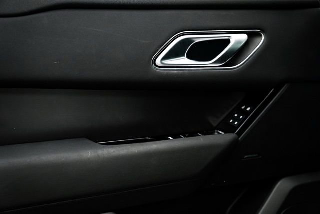 Used 2025 Land Rover Range Rover Velar Dynamic SE image 23
