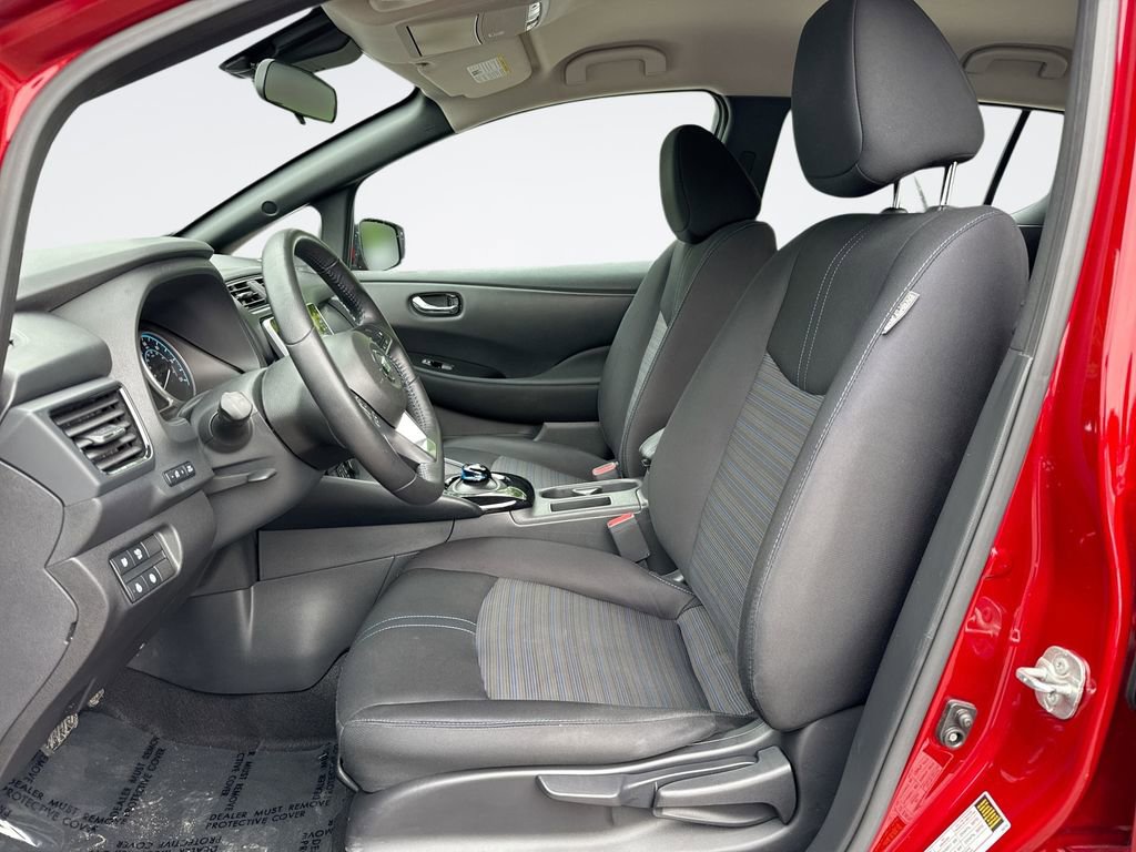 Used 2022 Nissan Leaf SV FWD image 13