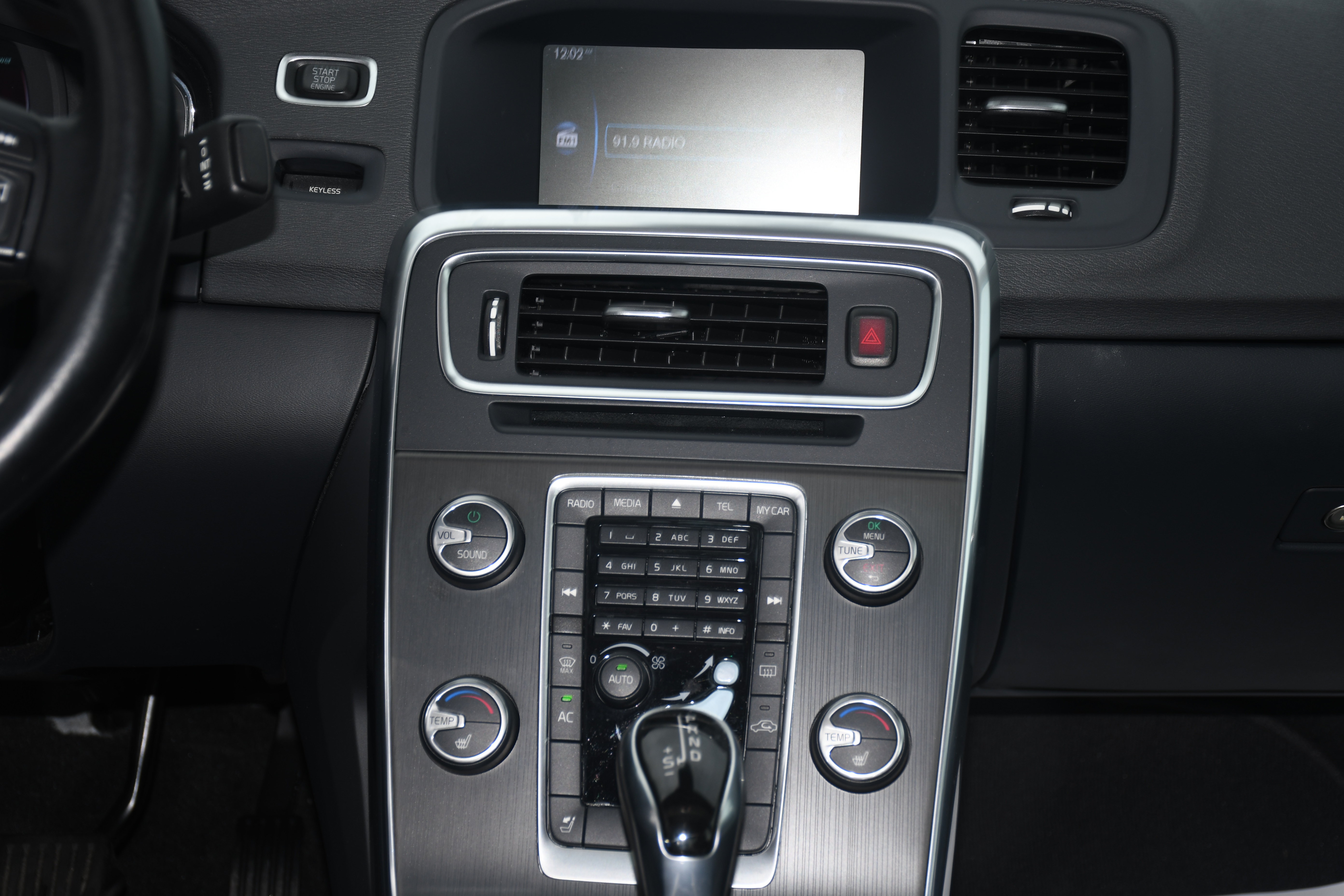 Used 2014 Volvo S60 T5 FWD image 18