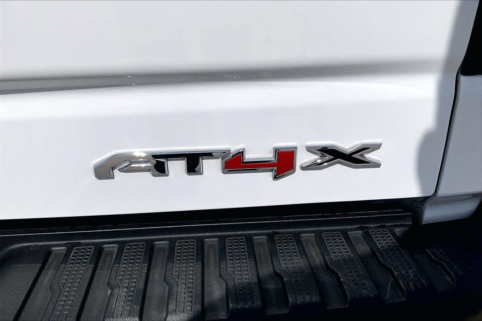 Used 2024 GMC Sierra 1500 AT4X w/ AT4X AEV Edition AWD/4WD image 19