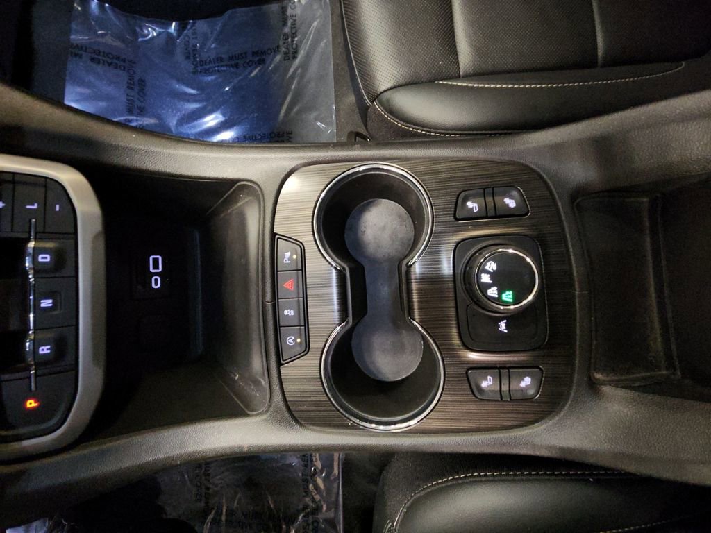 Certified 2023 GMC Acadia SLT image 21