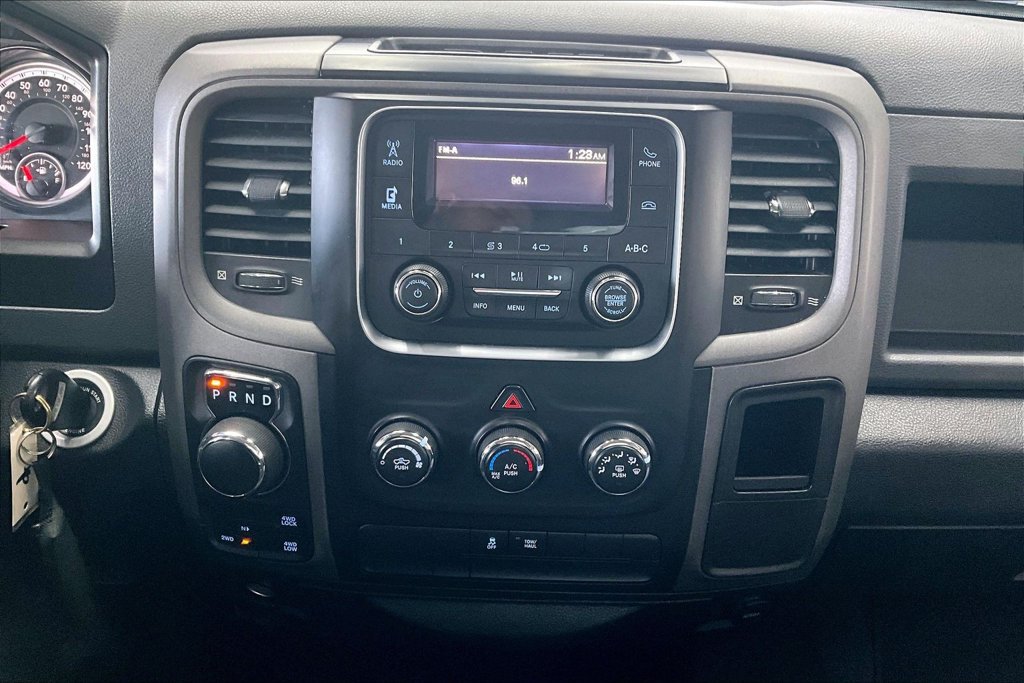 Used 2018 RAM 1500 Express AWD/4WD image 13