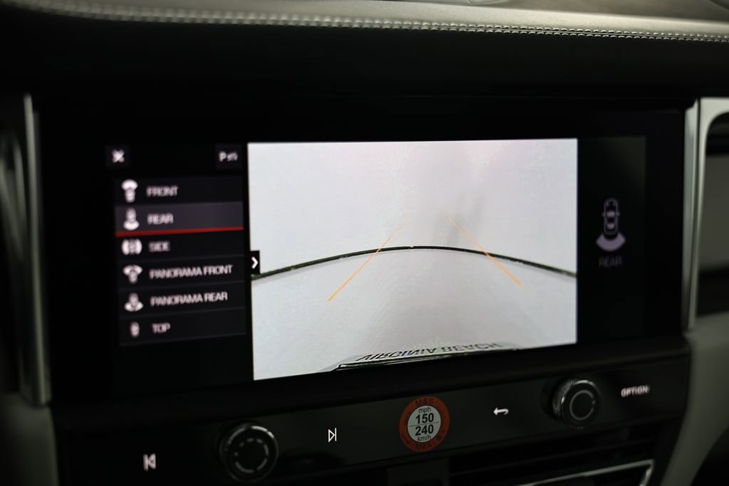 New 2026 Porsche Macan image 40