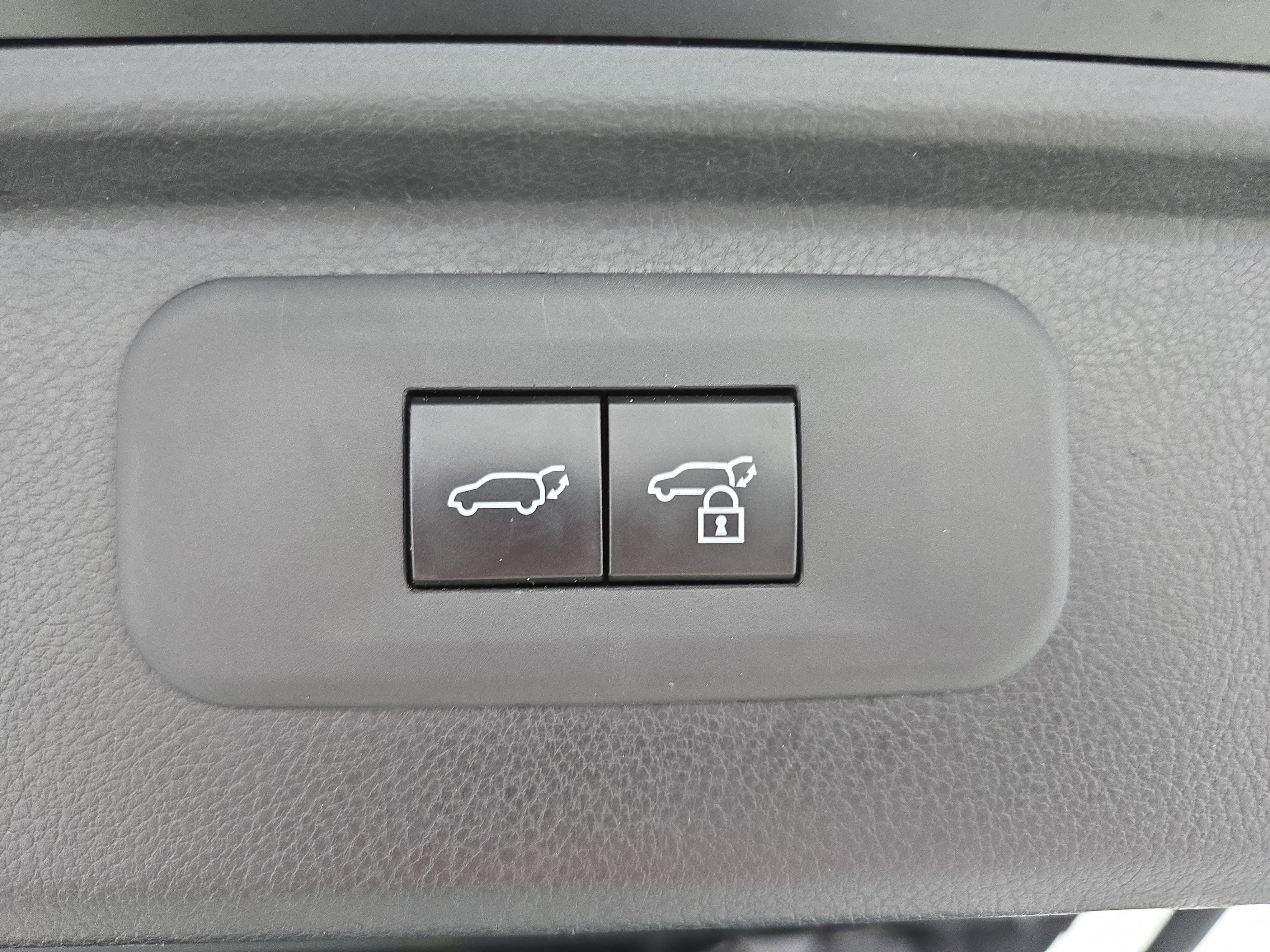 Used 2024 Toyota Grand Highlander AWD image 14