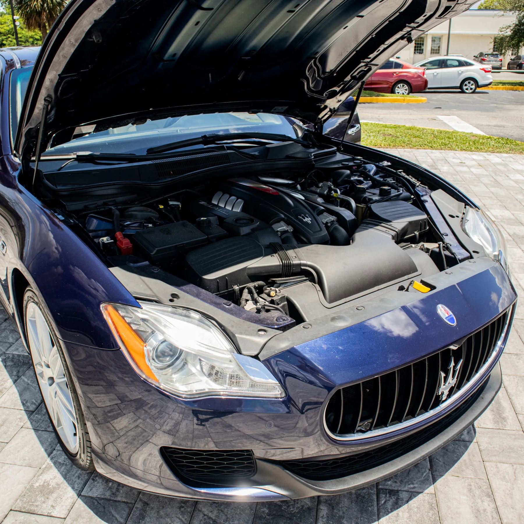Used 2014 Maserati Quattroporte GTS RWD image 32