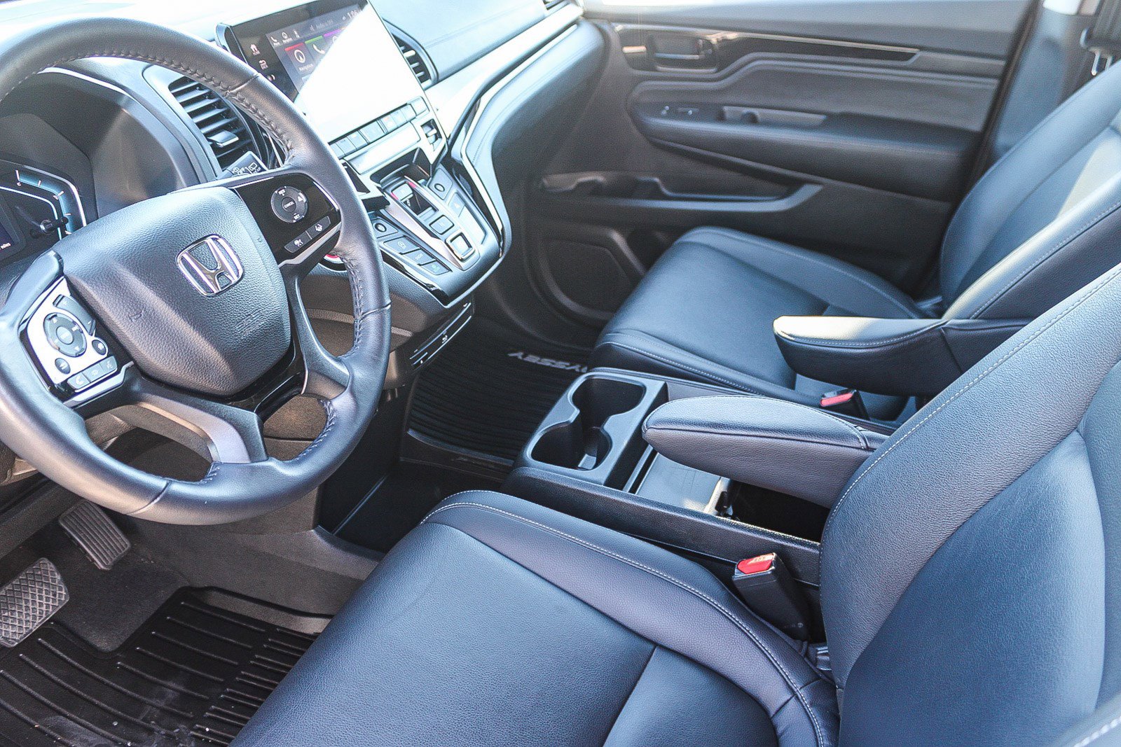 Used 2023 Honda Odyssey Touring image 18