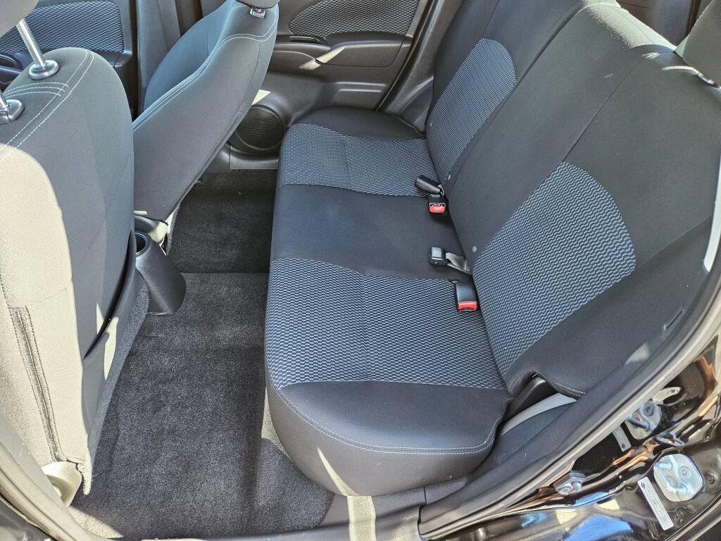 Used 2014 Nissan Versa Note SV FWD image 11