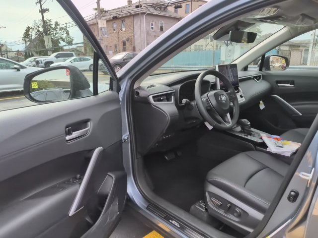 New 2026 Toyota Corolla Cross XLE w/ Convenience Package AWD/4WD image 11