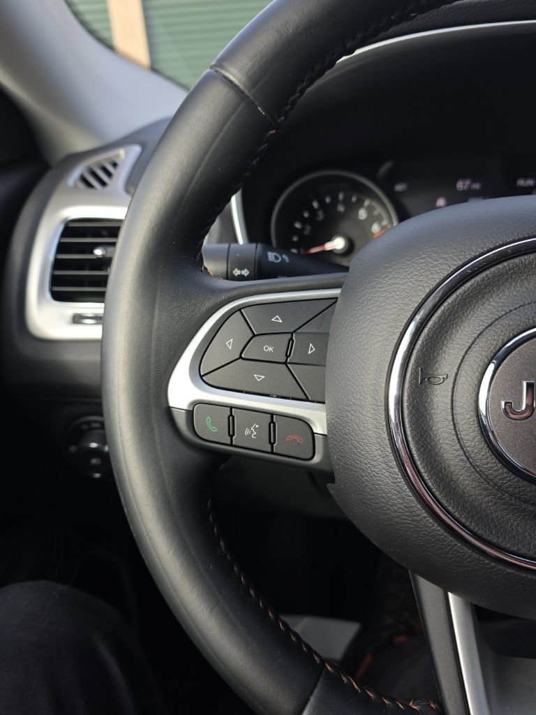 Used 2018 Jeep Compass Latitude w/ Popular Equipment Group image 28