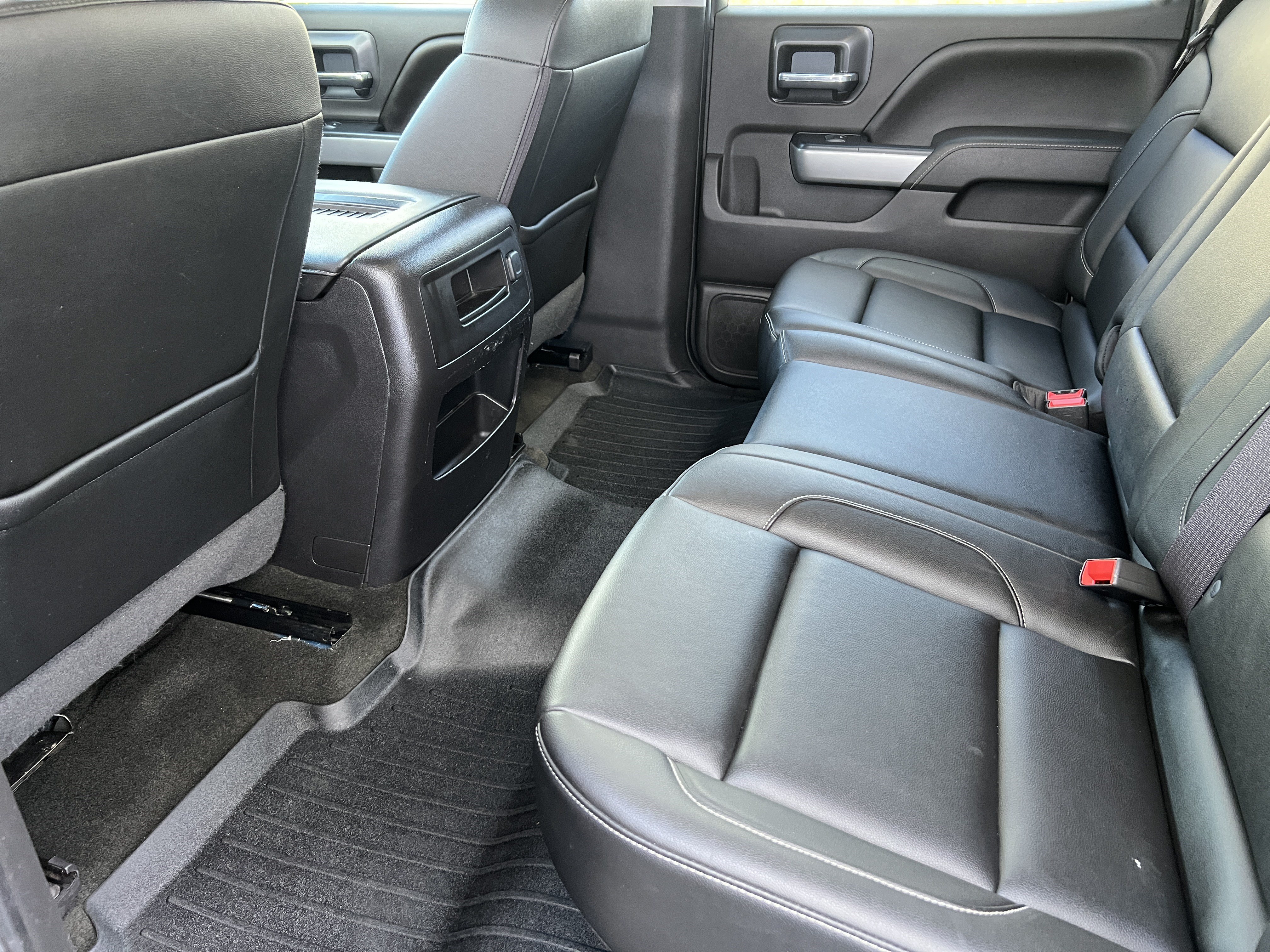 Used 2016 Chevrolet Silverado 1500 LTZ Z71 w/ LTZ Plus Package AWD/4WD image 16