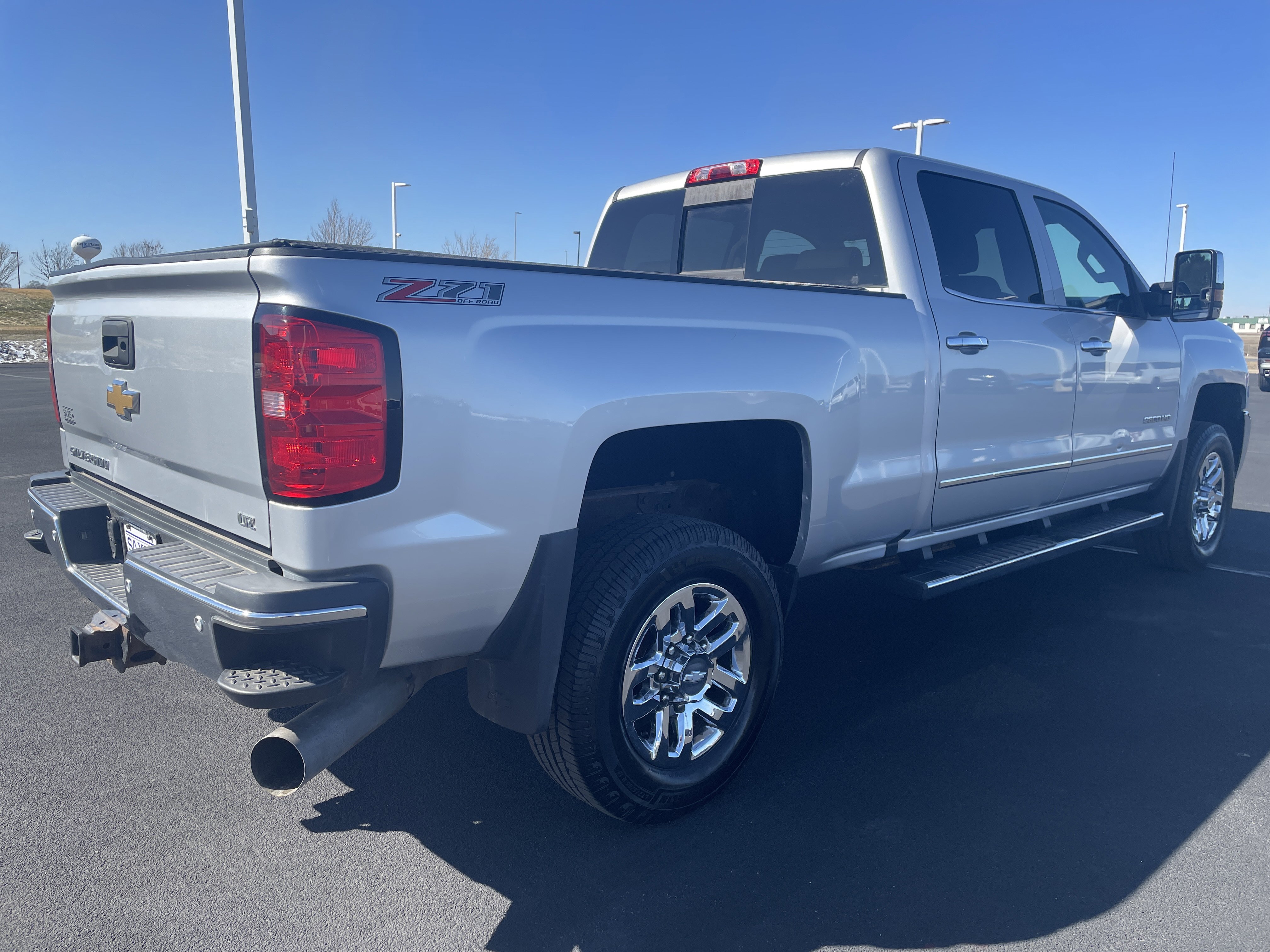 Used 2016 Chevrolet Silverado 2500 LTZ w/ Duramax Plus Package image 5