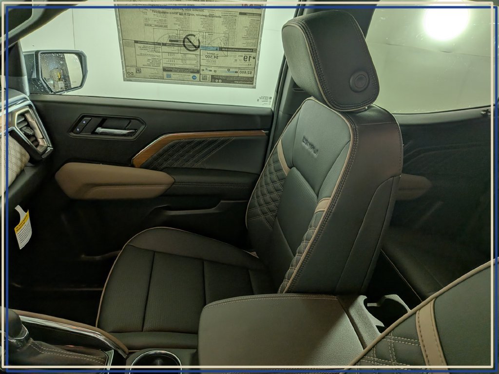 New 2026 GMC Canyon Denali AWD/4WD image 25