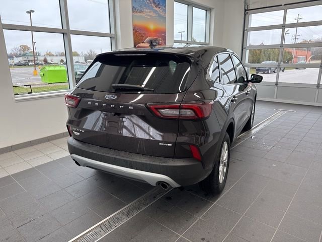 Used 2023 Ford Escape Active w/ Tech Pack #2 image 5