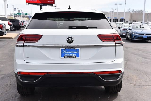 Used 2023 Volkswagen Atlas Cross Sport SE w/ Black Wheel Package image 6
