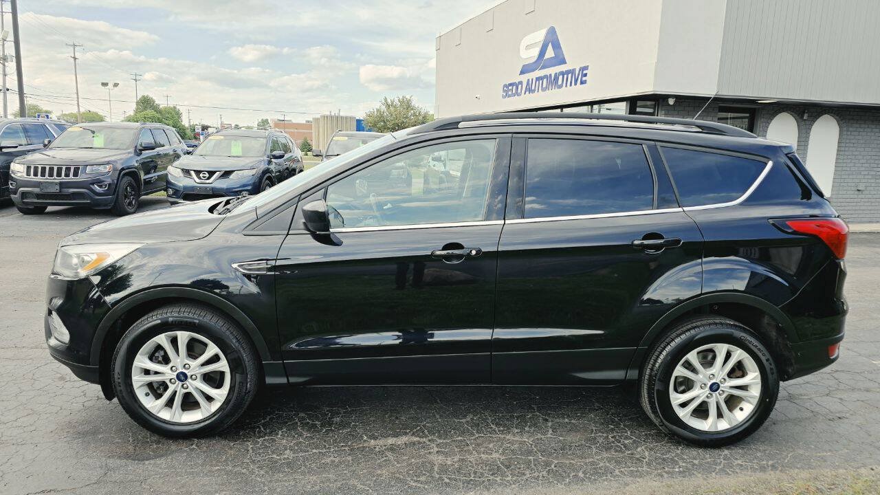 Used 2019 Ford Escape SEL AWD/4WD image 3