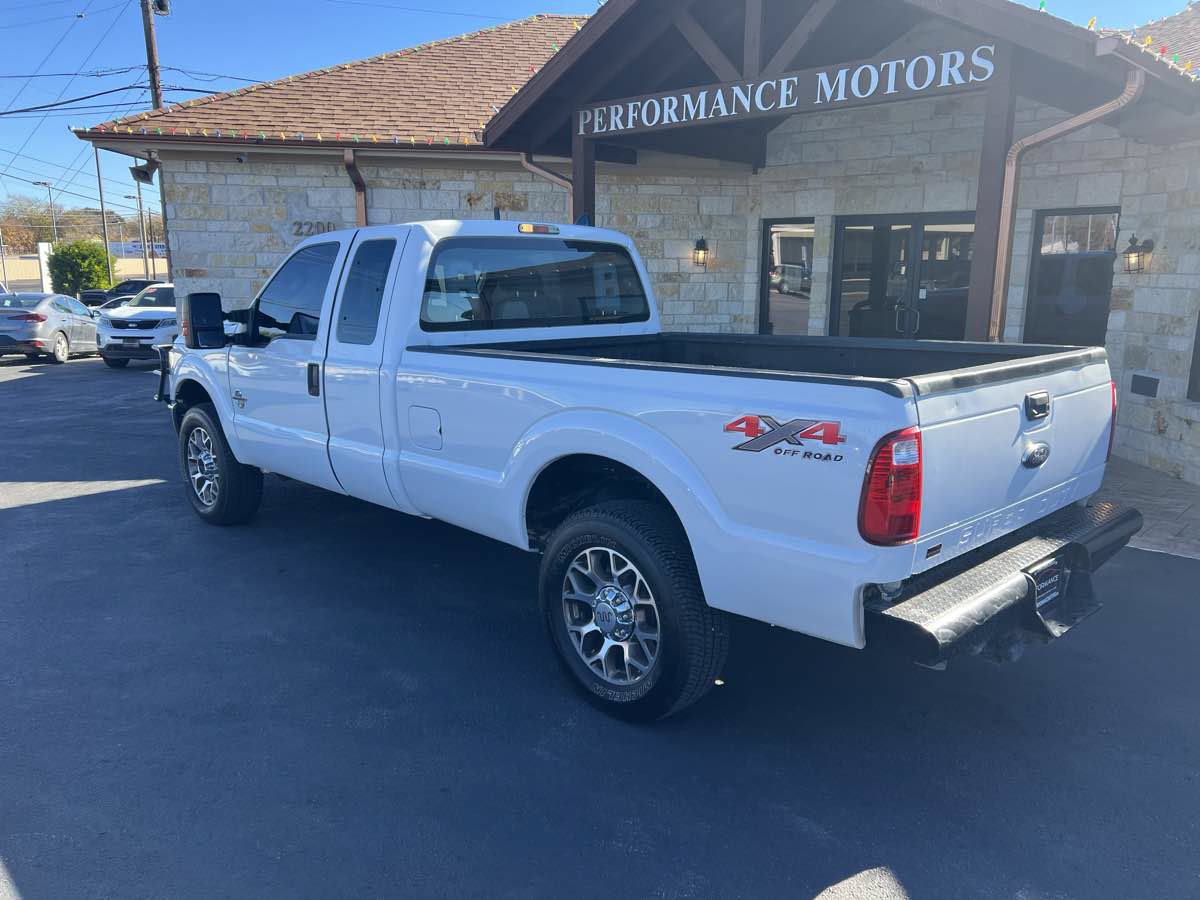 Used 2015 Ford F250 XL w/ XL Appearance Package AWD/4WD image 3