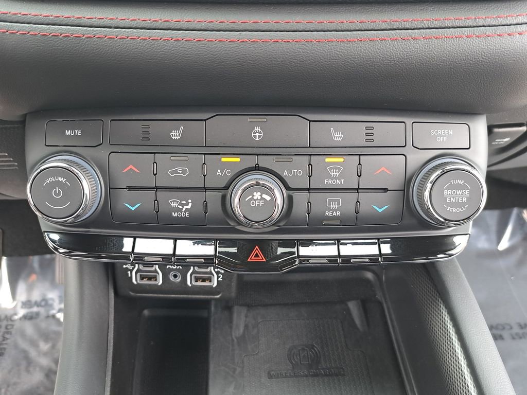 Certified 2023 Dodge Durango R/T w/ Trailer Tow Group IV image 24