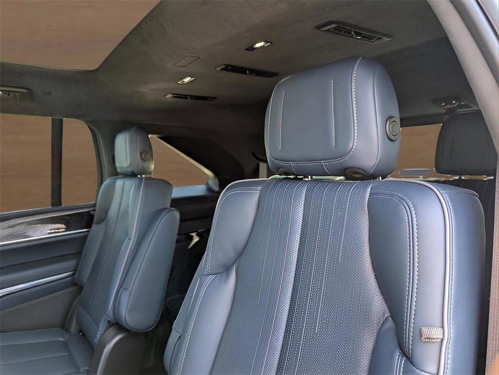 New 2025 Cadillac Escalade IQ Luxury 2 image 21