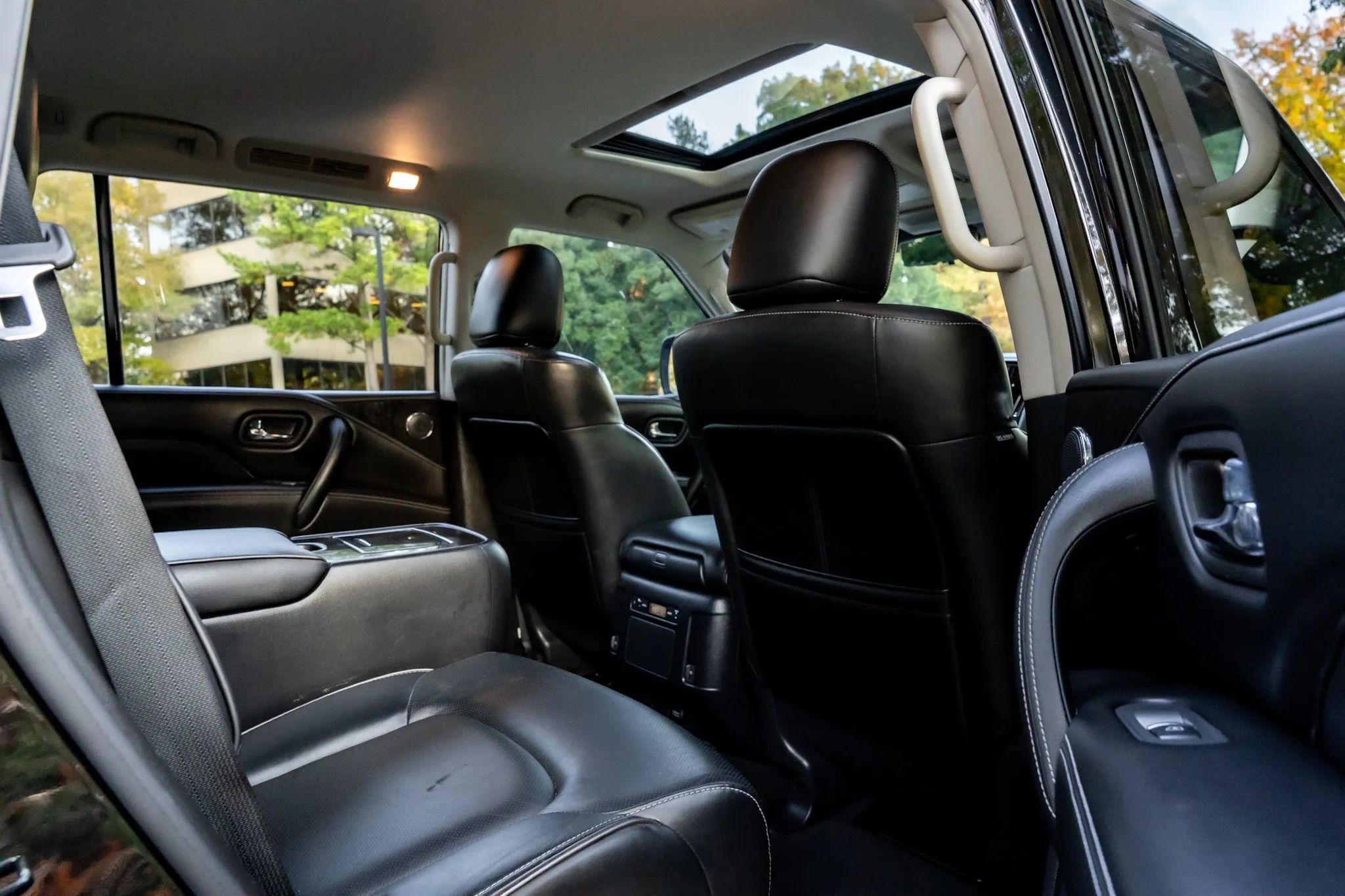 Used 2021 INFINITI QX80 Luxe w/ Cargo Package image 19