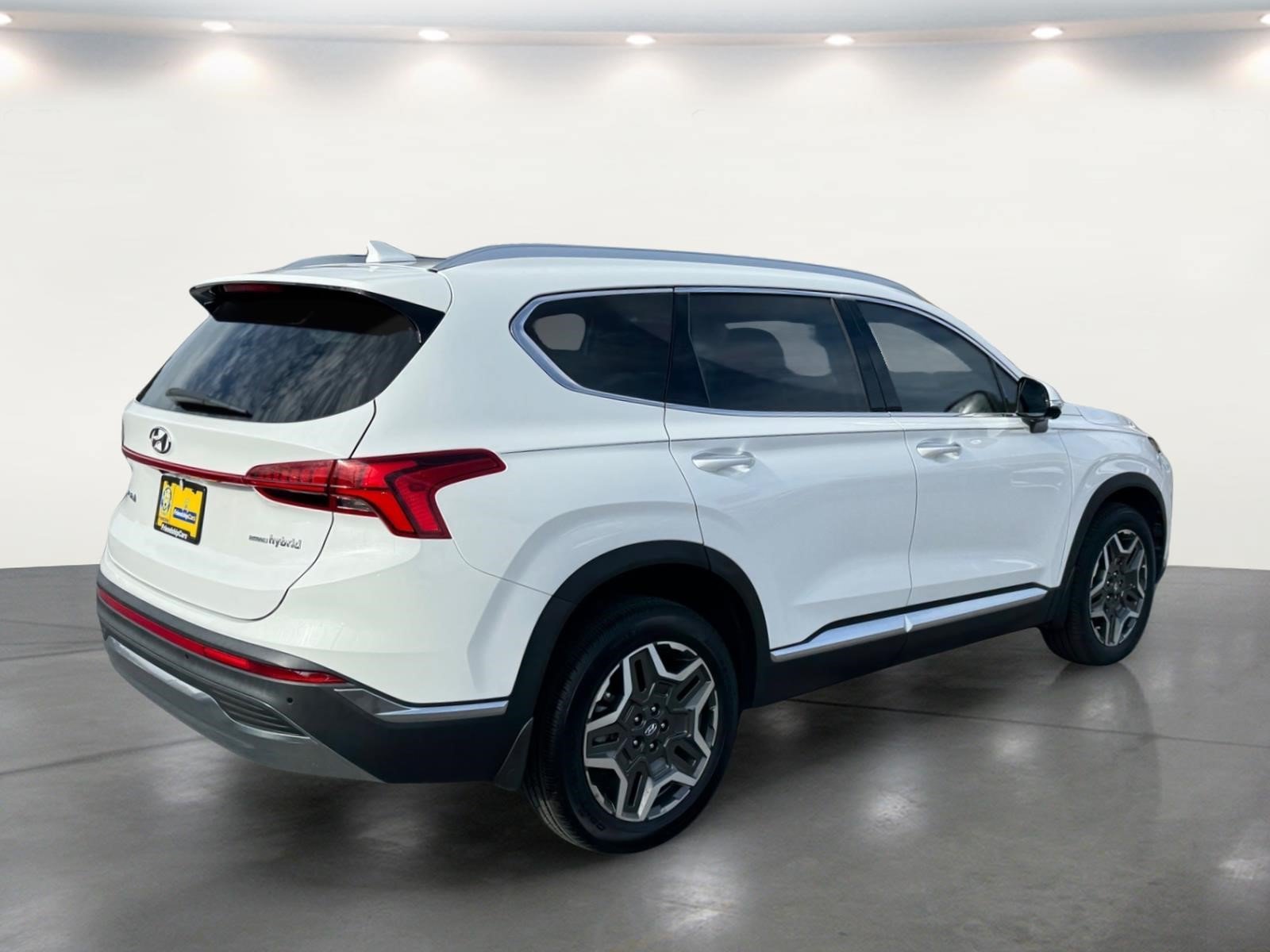 Used 2023 Hyundai Santa Fe SEL Premium AWD/4WD image 3
