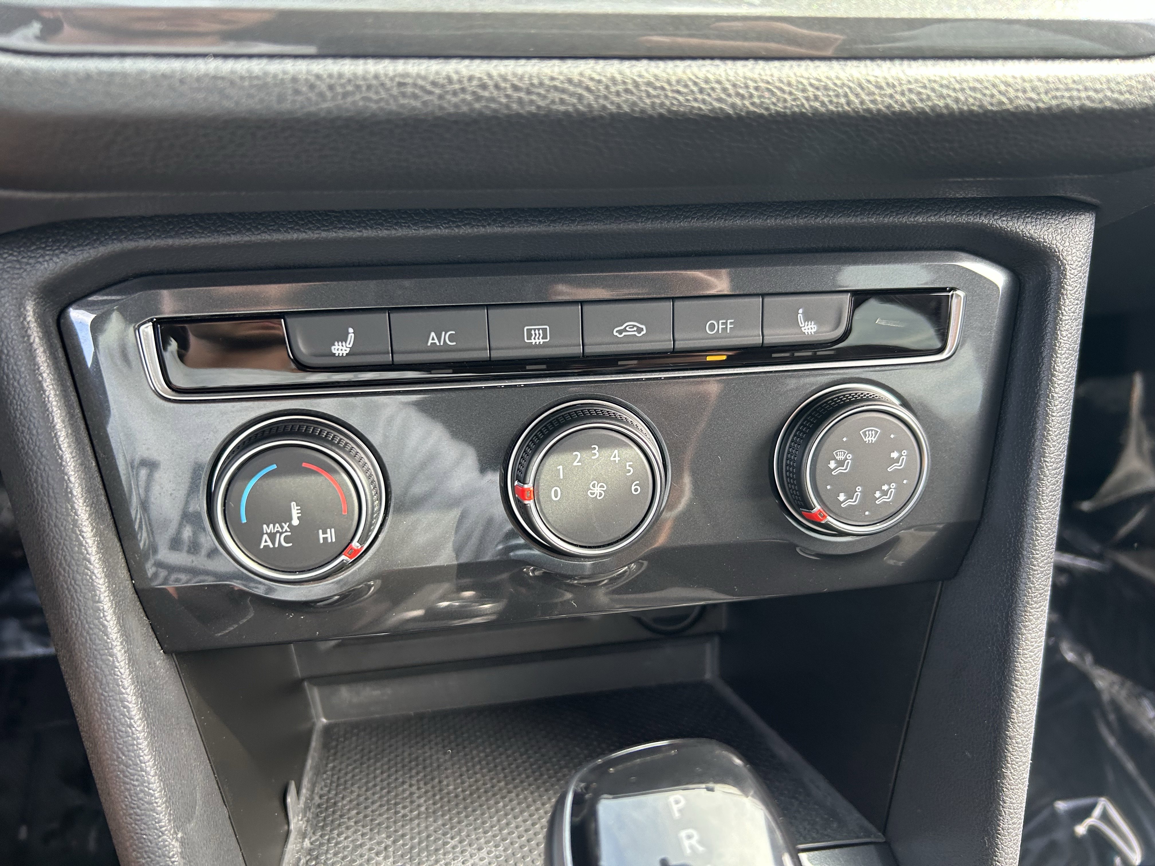 Certified 2023 Volkswagen Tiguan S image 14
