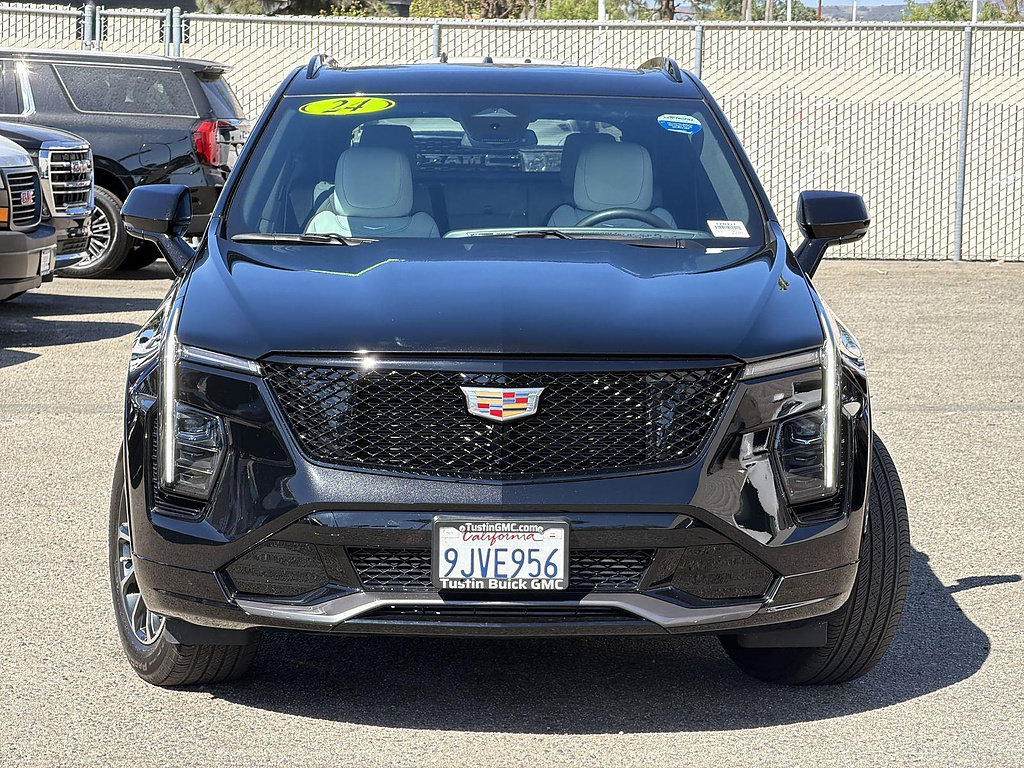Used 2024 Cadillac XT4 Sport AWD/4WD image 2