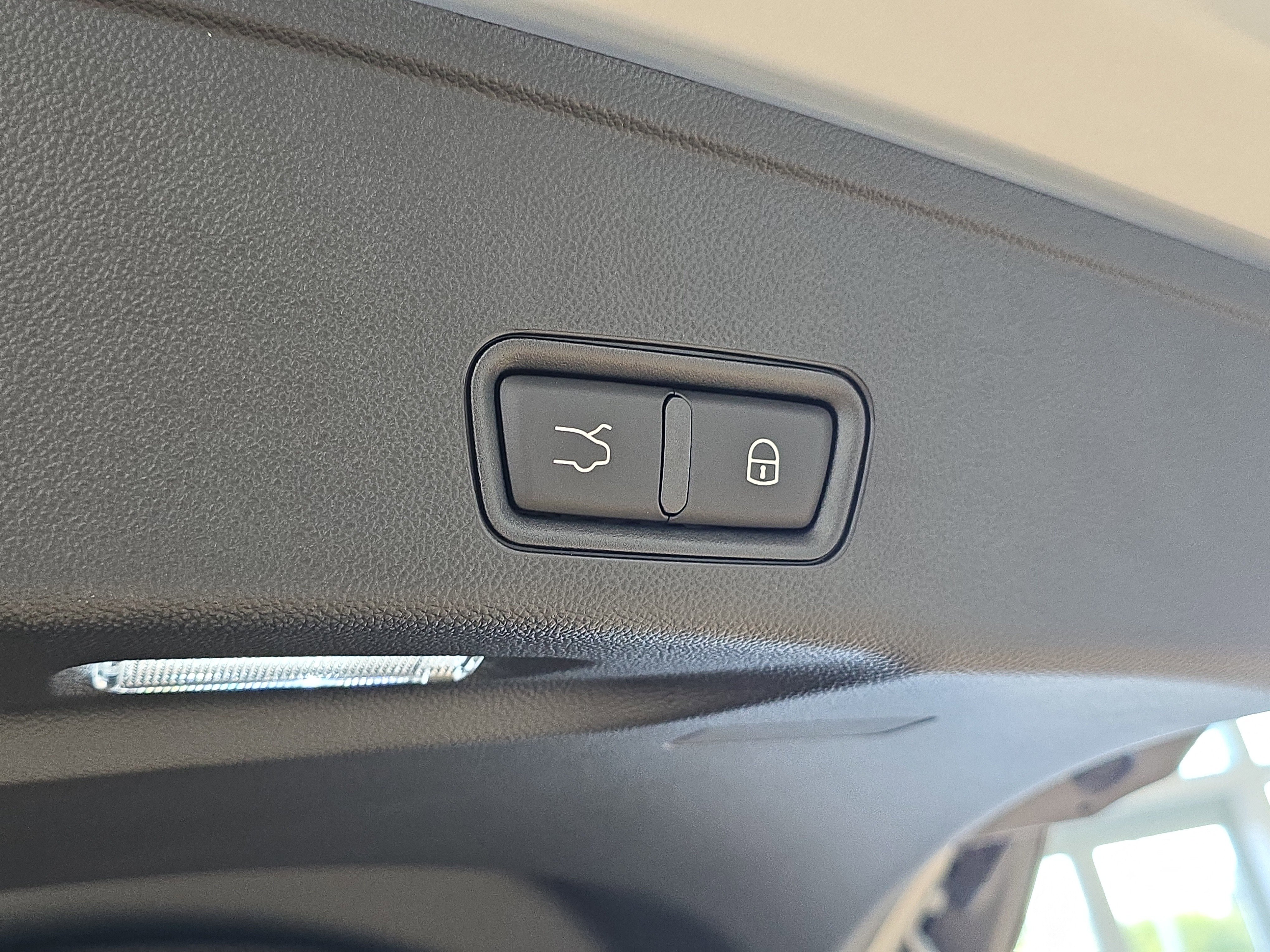 New 2025 Maserati Grecale Modena image 10