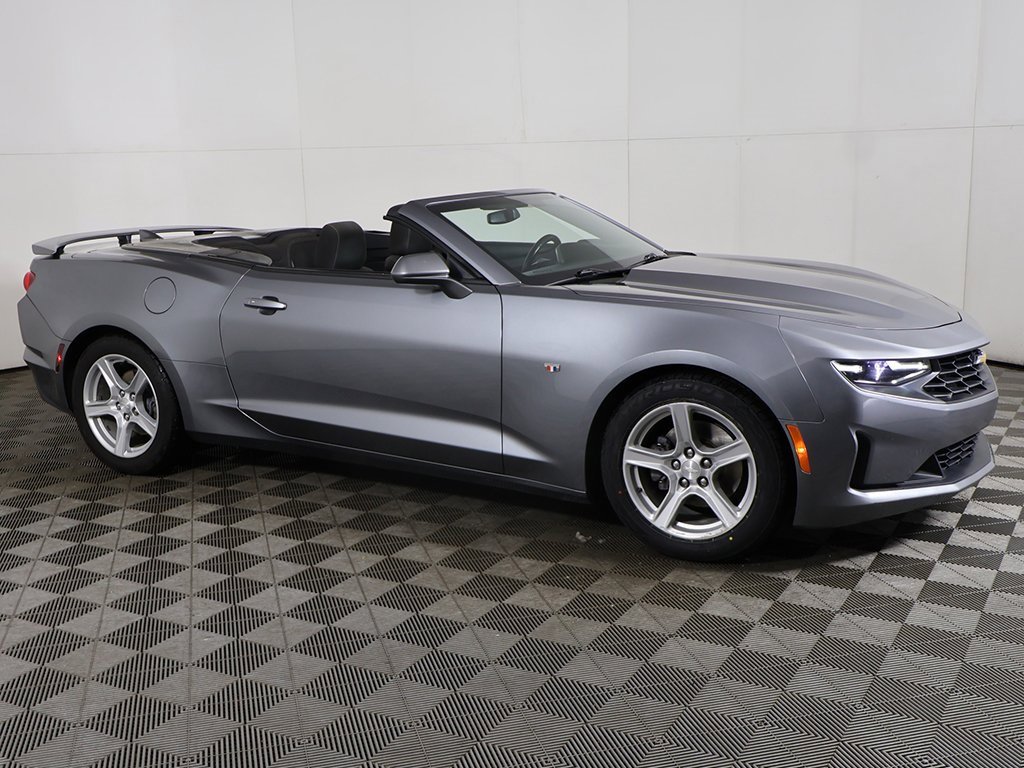 Used 2020 Chevrolet Camaro LT image 18