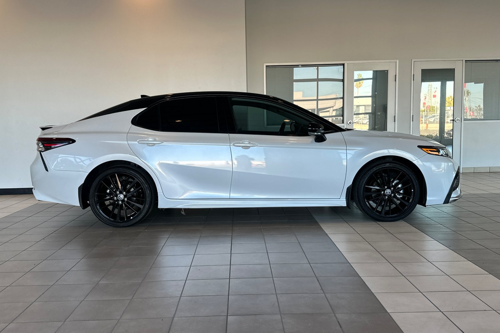 Certified 2023 Toyota Camry XSE FWD image 3