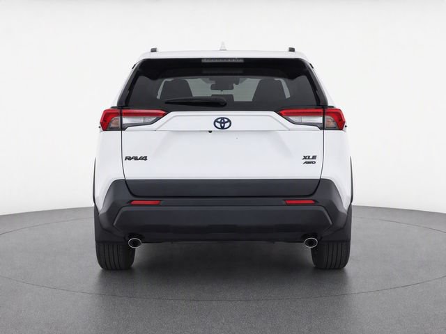 Used 2025 Toyota RAV4 XLE AWD/4WD image 7