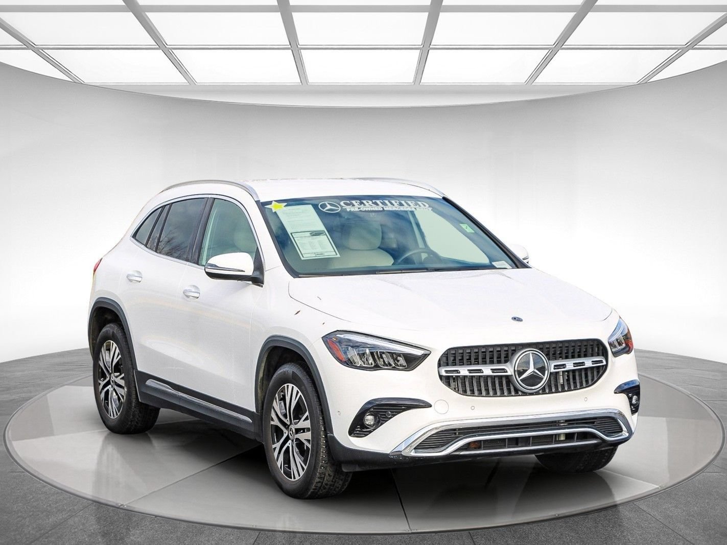 Used 2025 Mercedes-Benz GLA 250 video 5