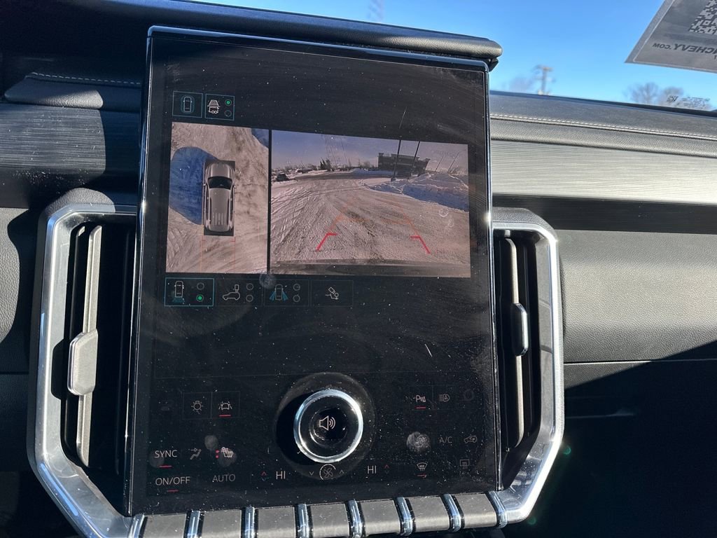 Used 2025 GMC Acadia Elevation image 31