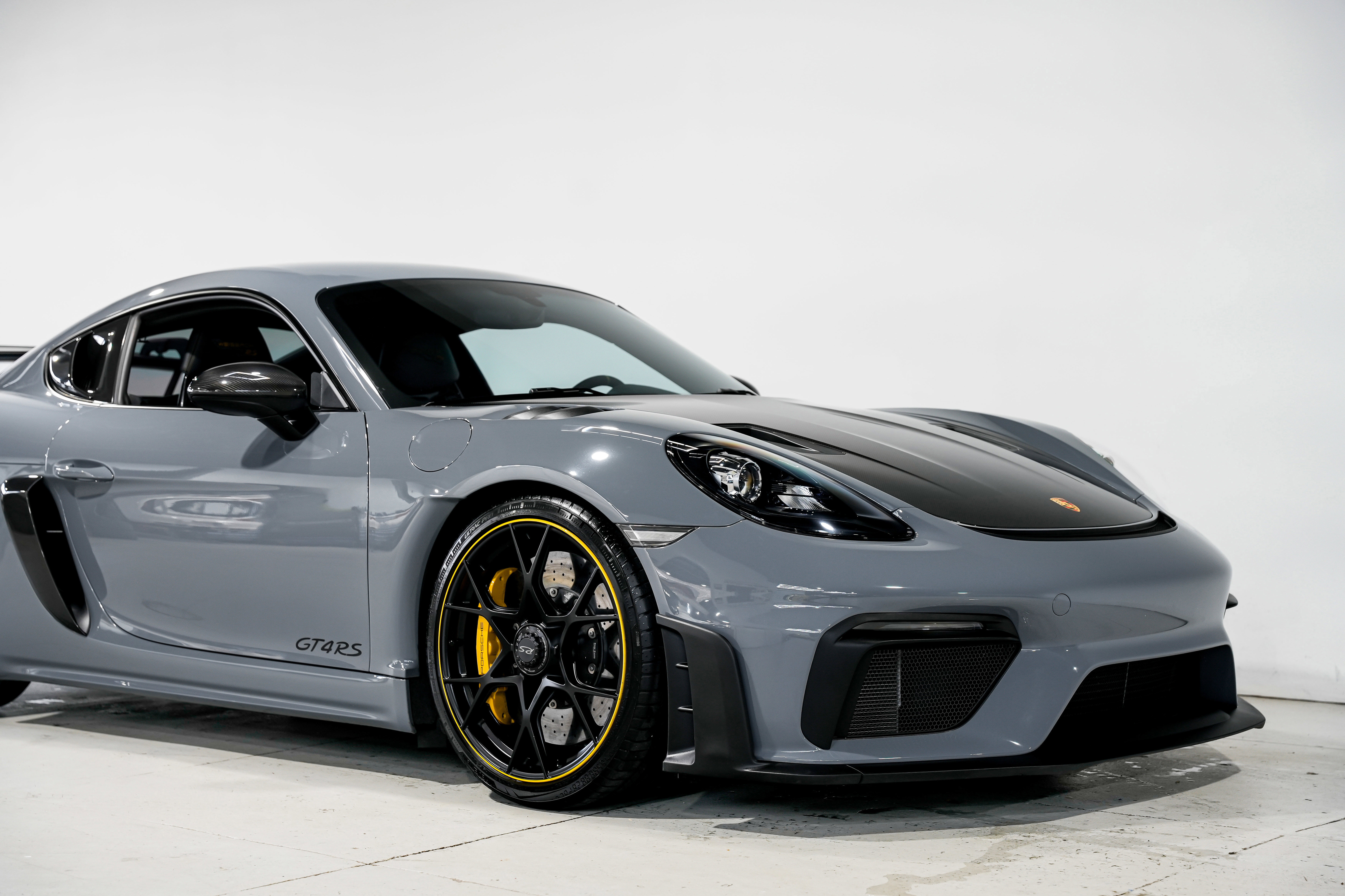 Used 2023 Porsche 718 Cayman GT4 RS RWD image 37