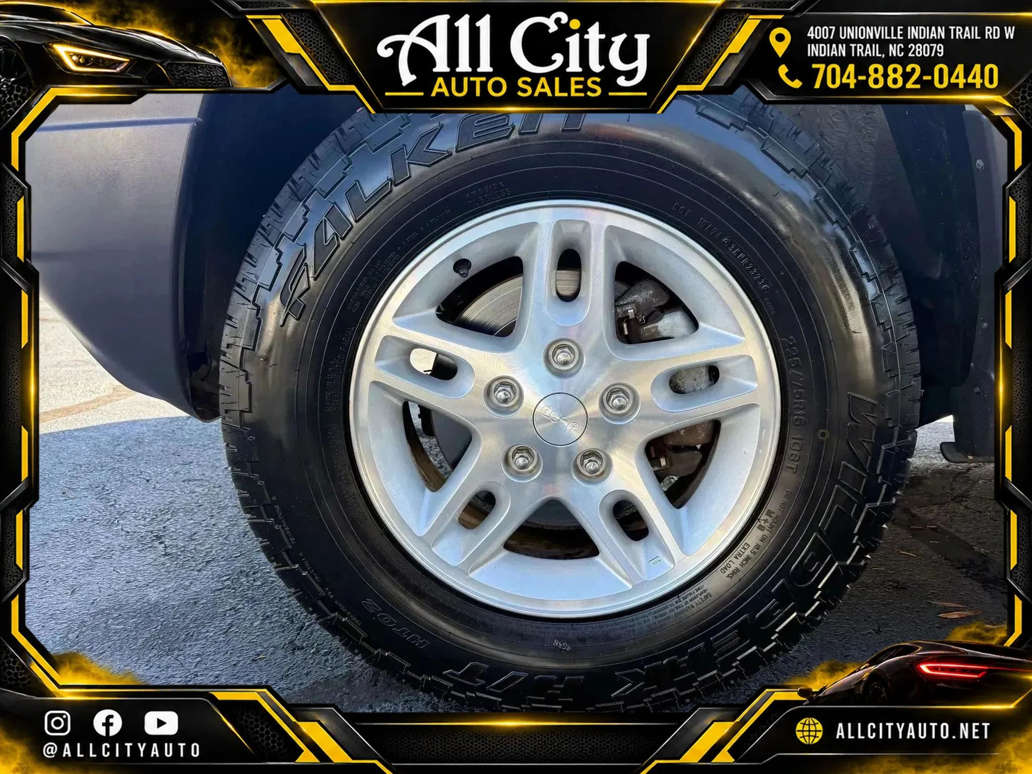 Used 2004 Jeep Grand Cherokee Laredo w/ Convenience Group RWD image 28