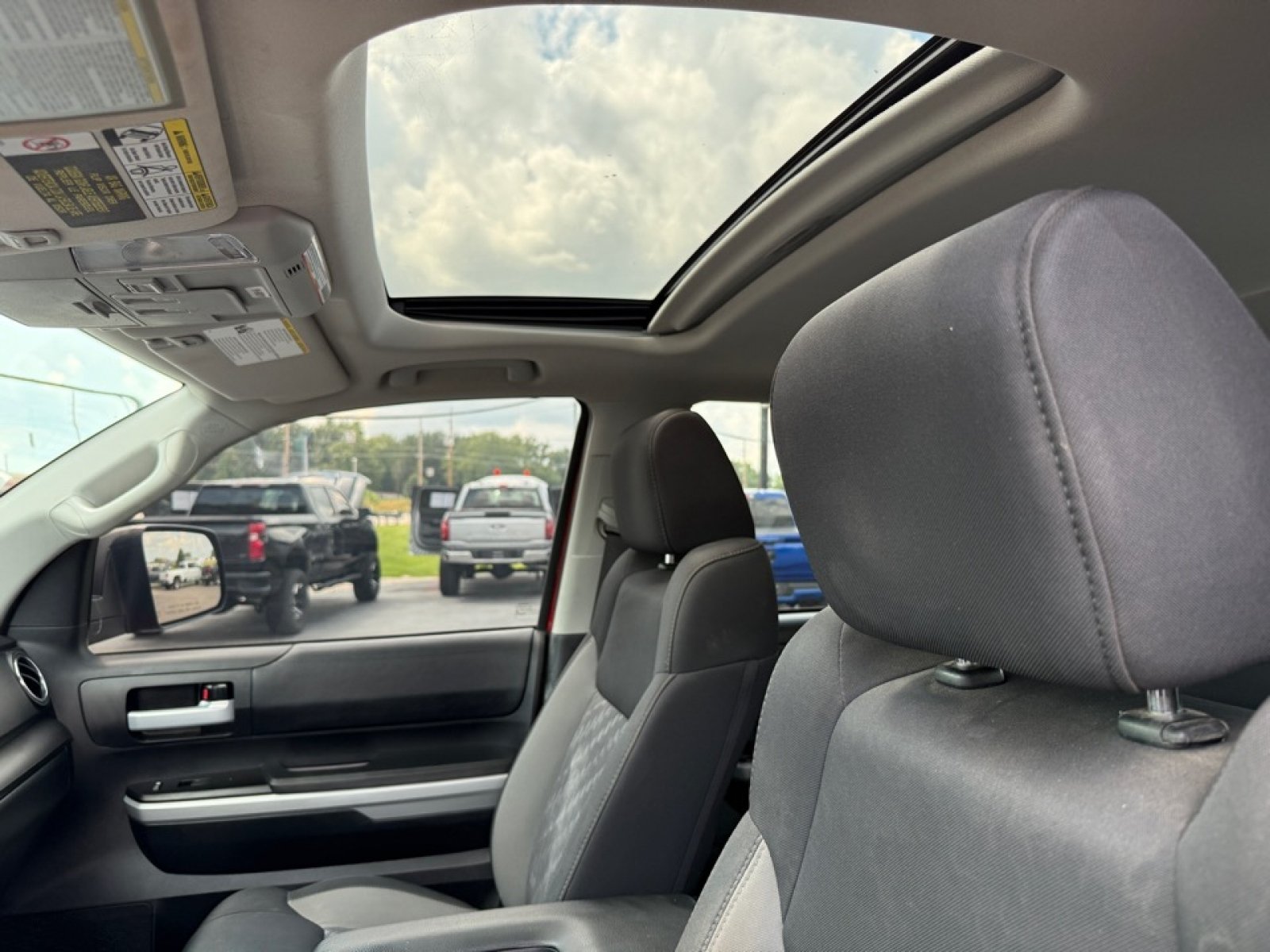 Used 2021 Toyota Tundra SR5 AWD/4WD image 10