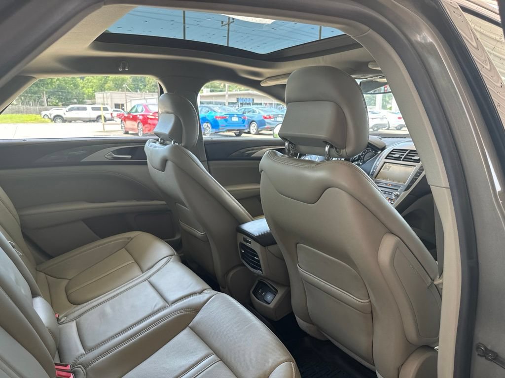 Used 2017 Lincoln MKZ Reserve w/ Technology Package AWD/4WD image 23