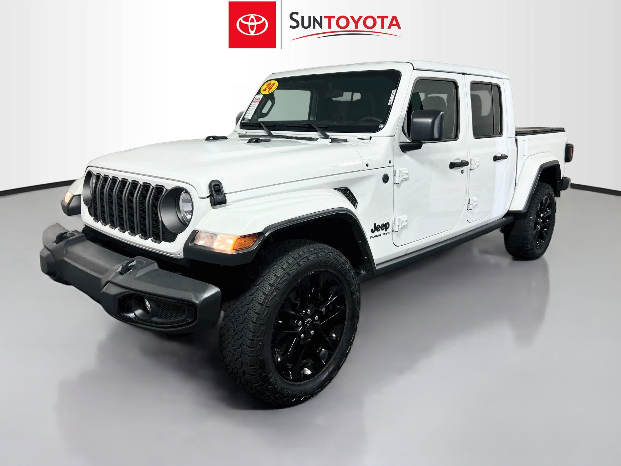 Used 2024 Jeep Gladiator Sport AWD/4WD image 9