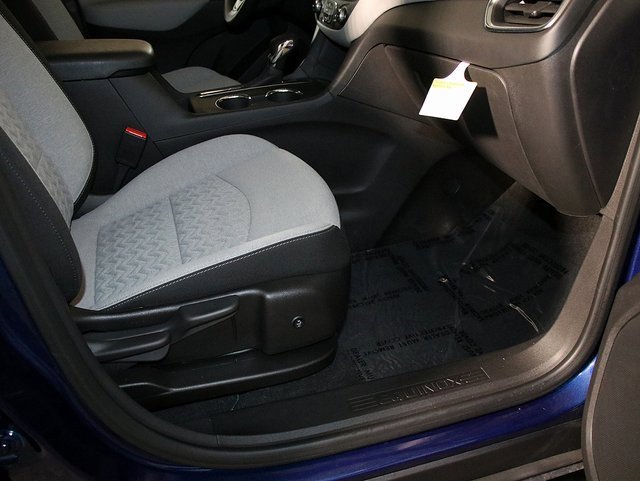 Used 2023 Chevrolet Equinox LS w/ LS Convenience Package image 33