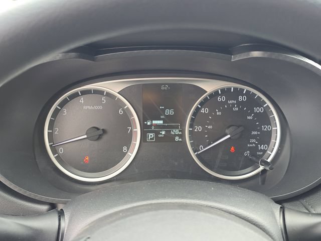 Used 2025 Nissan Versa S w/ Trunk Package FWD image 33