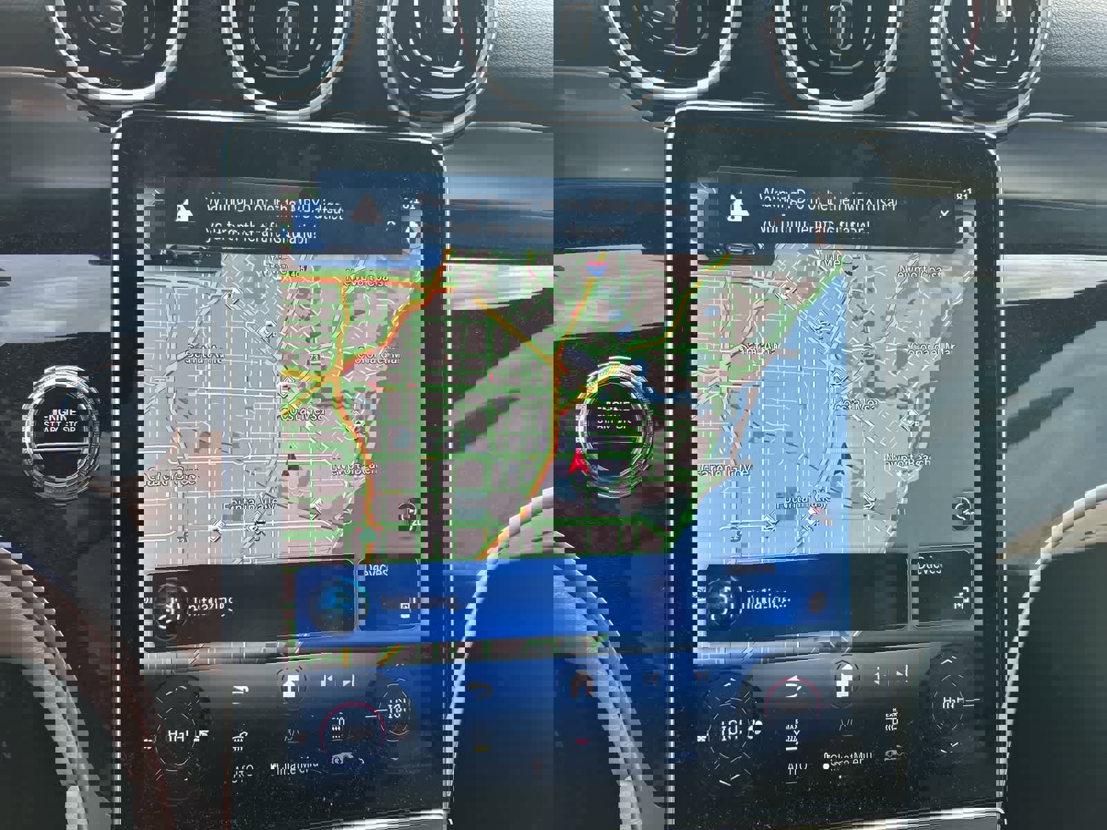 Used 2025 Mercedes-Benz GLC 350e 4MATIC image 32