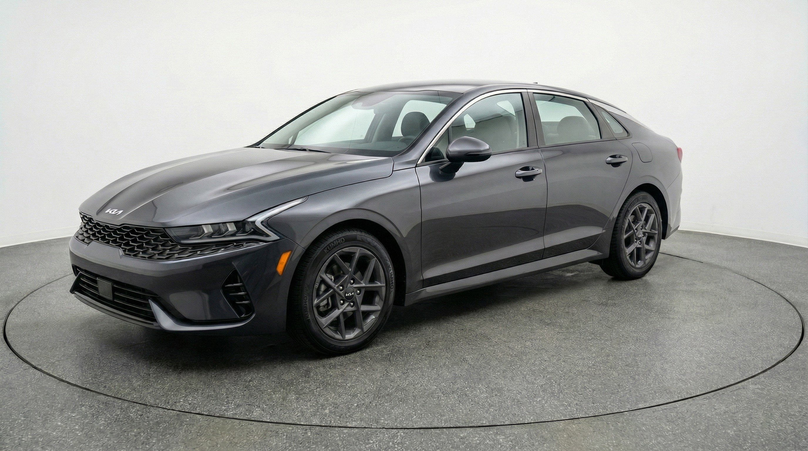 Used 2025 Kia K5 LXS image 3