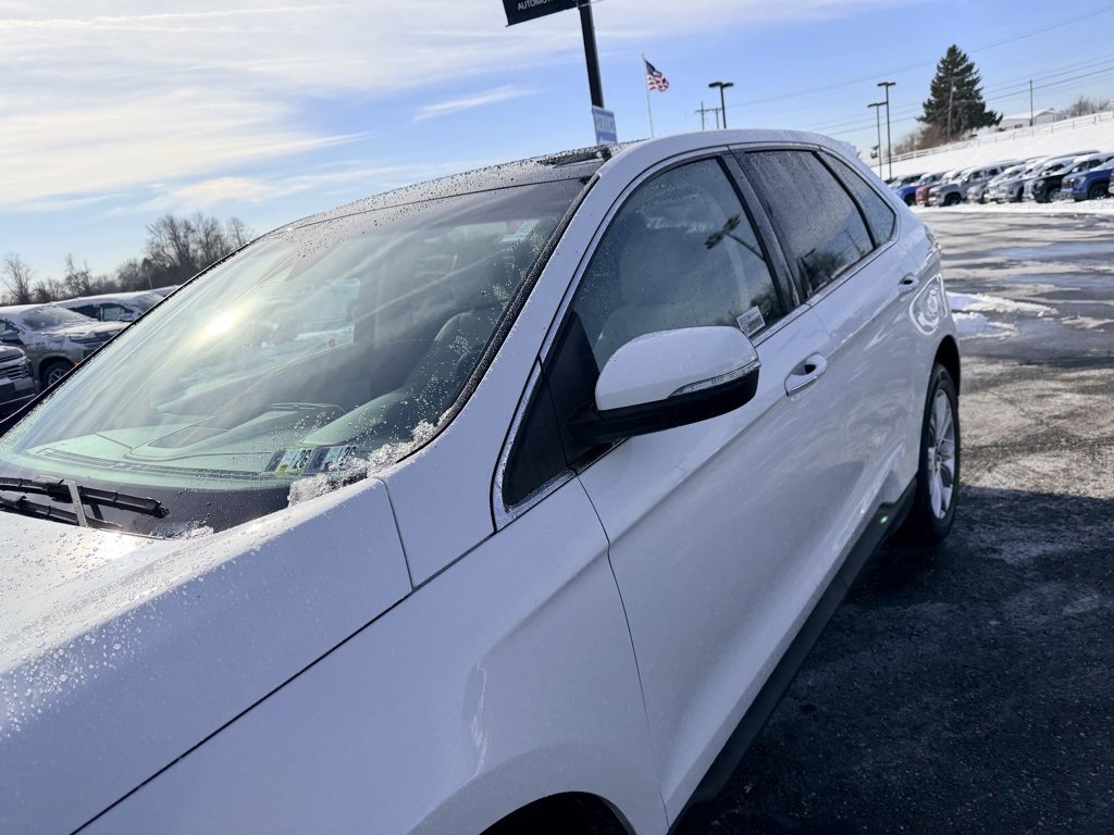 Used 2020 Ford Edge Titanium w/ Equipment Group 301A image 12