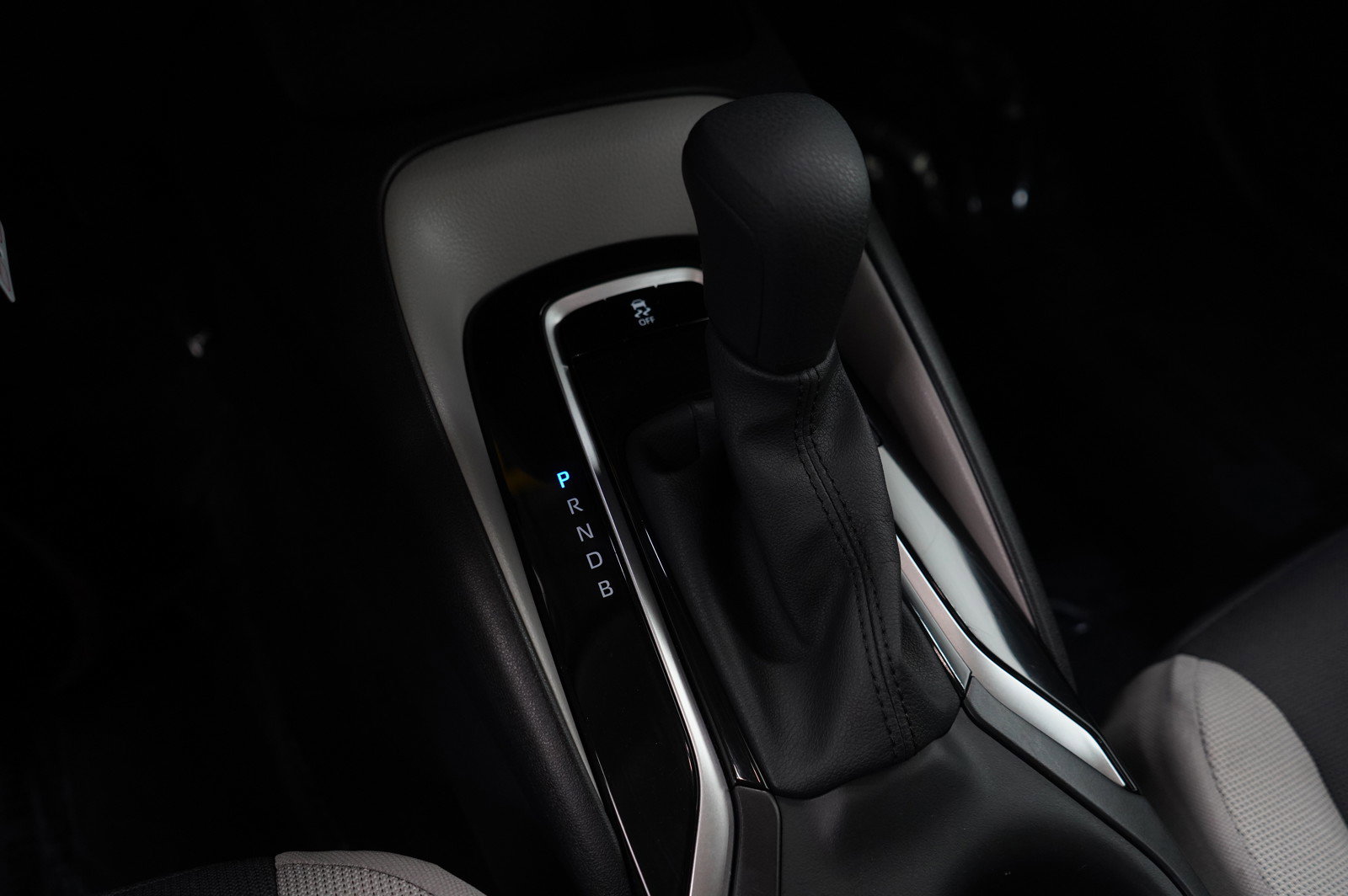 Used 2025 Toyota Corolla LE image 19