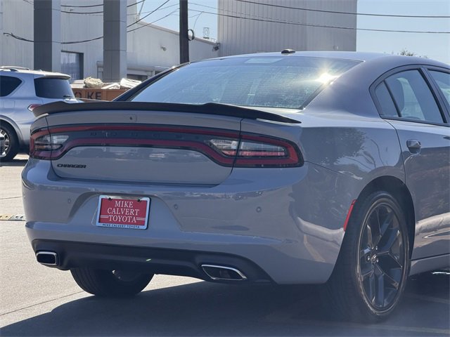 Used 2021 Dodge Charger SXT w/ Blacktop Package image 7