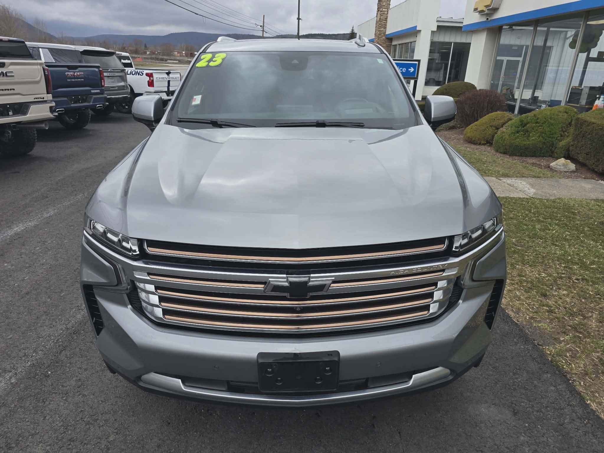 Used 2023 Chevrolet Tahoe High Country image 9