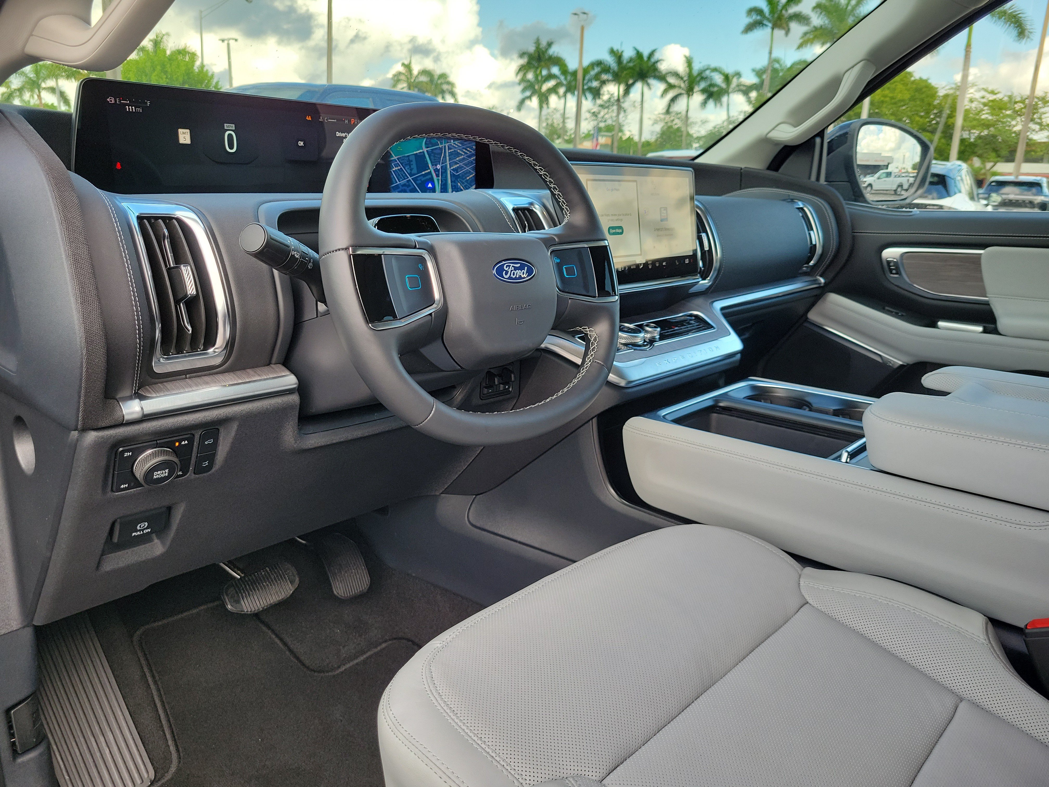 New 2026 Ford Expedition Platinum w/ Platinum Ultimate Package AWD/4WD image 9
