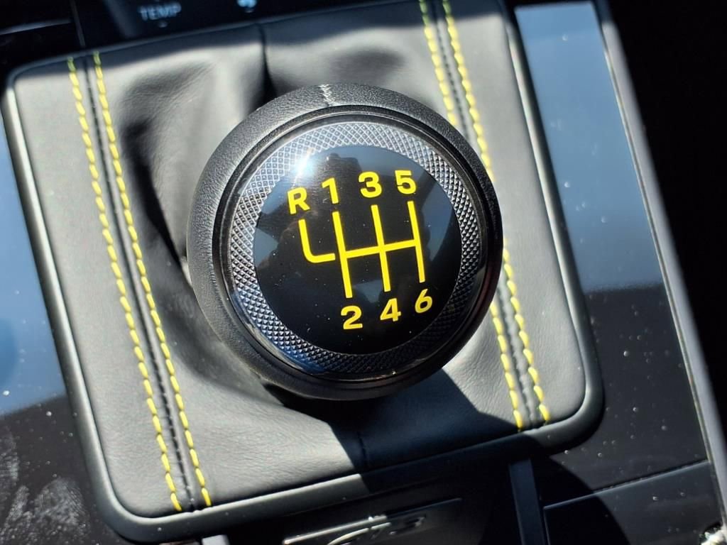 Used 2024 Porsche 911 GT3 RWD image 18