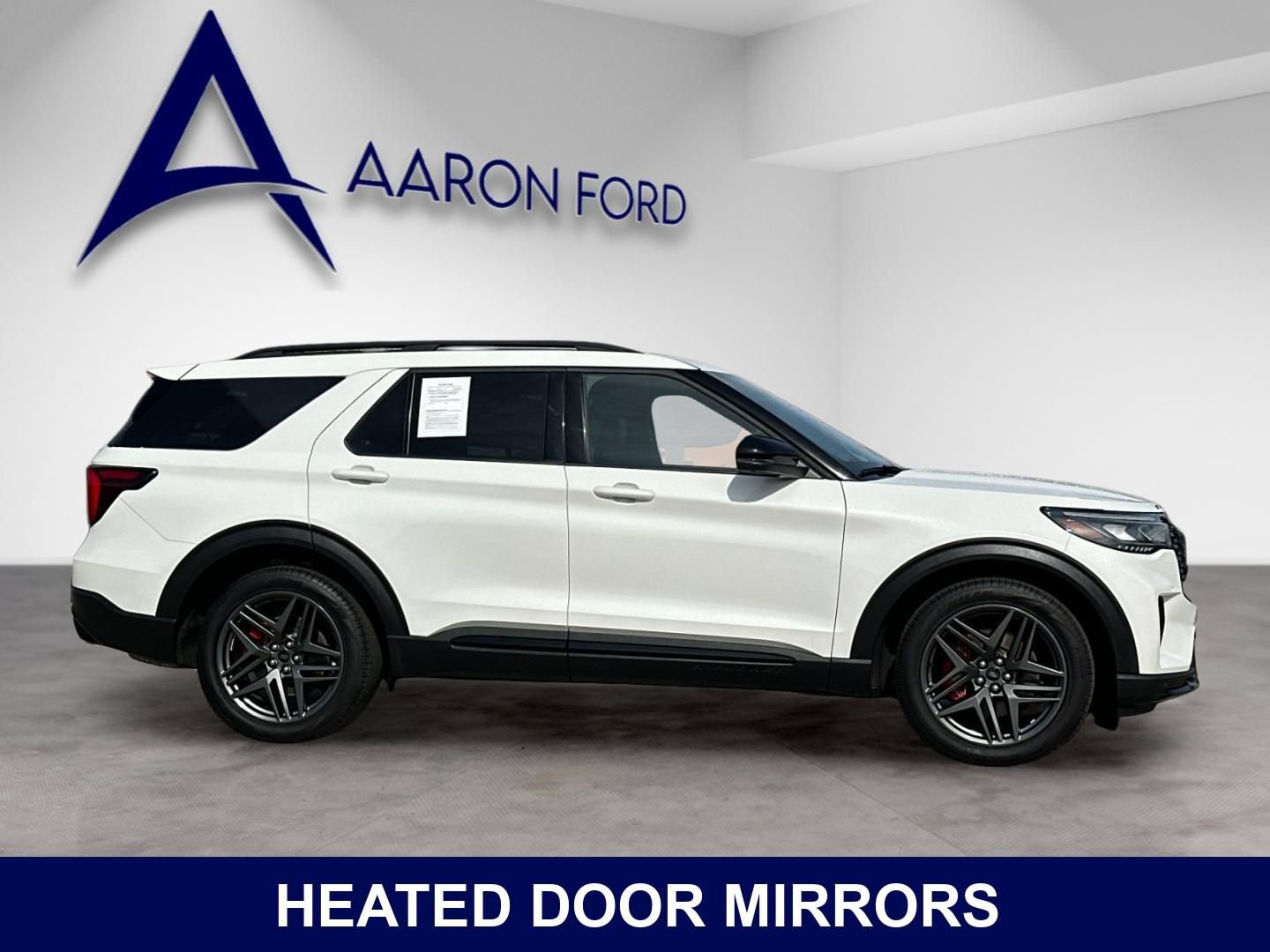 Used 2025 Ford Explorer ST AWD/4WD image 7